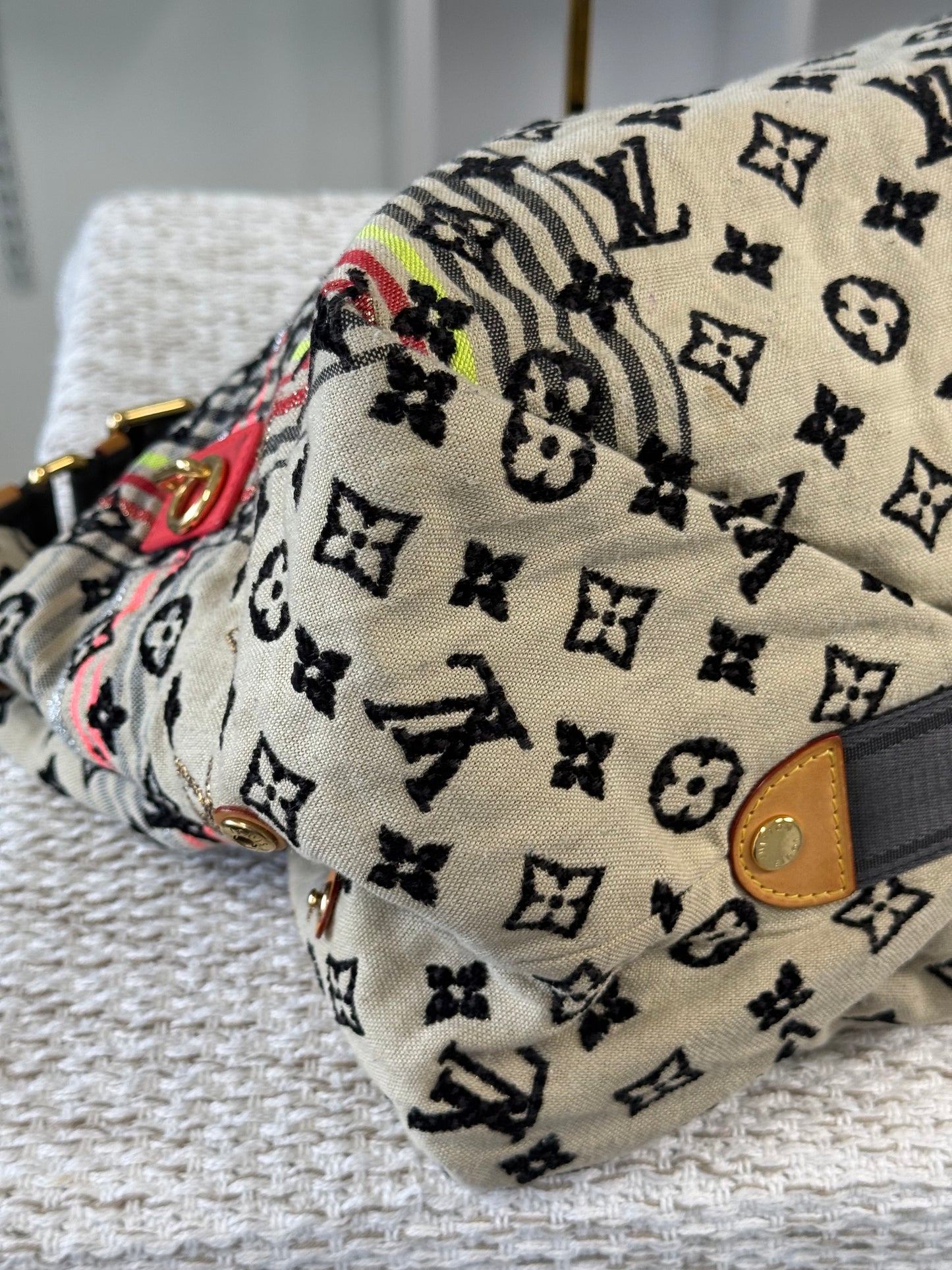 LOUIS VUITTON LIMITED EDITION ROUGE MONOGRAM CHECHE BOHEMIAN BAG