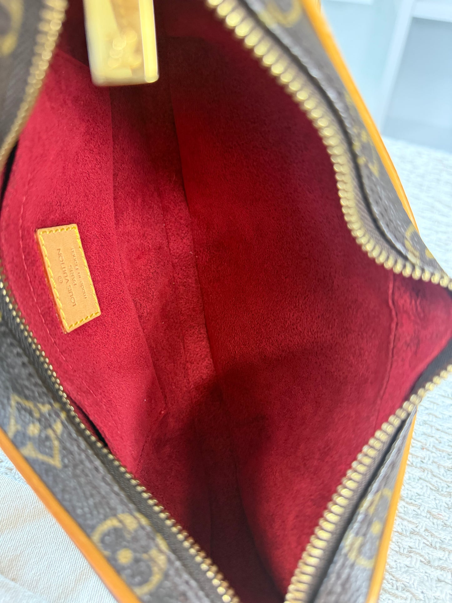 LOUIS VUITTON MONOGRAM CANVAS POCHETTE CROISSANT M10013