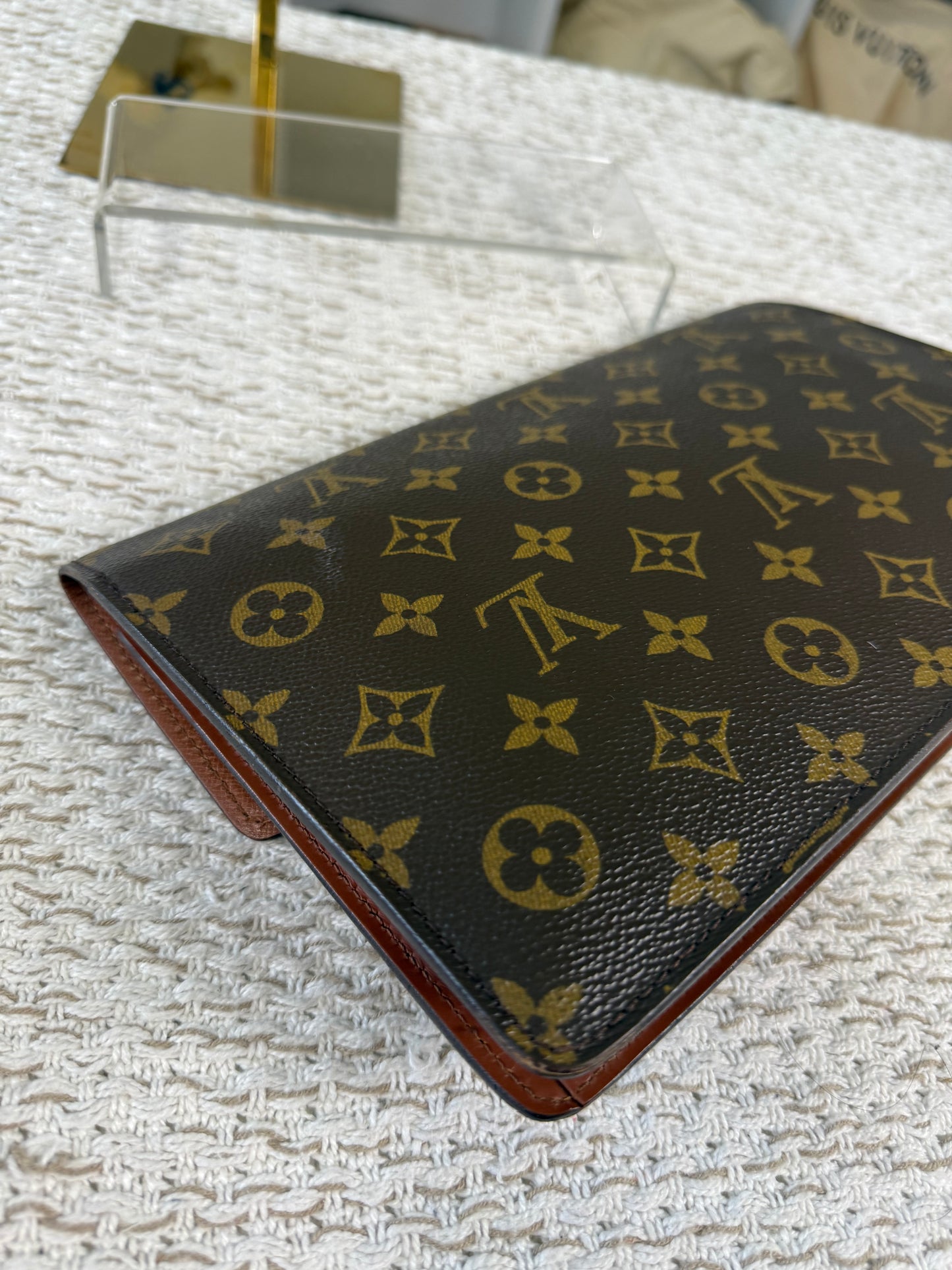 LOUIS VUITTON MONOGRAM CHAILLOT CLUTCH BAG