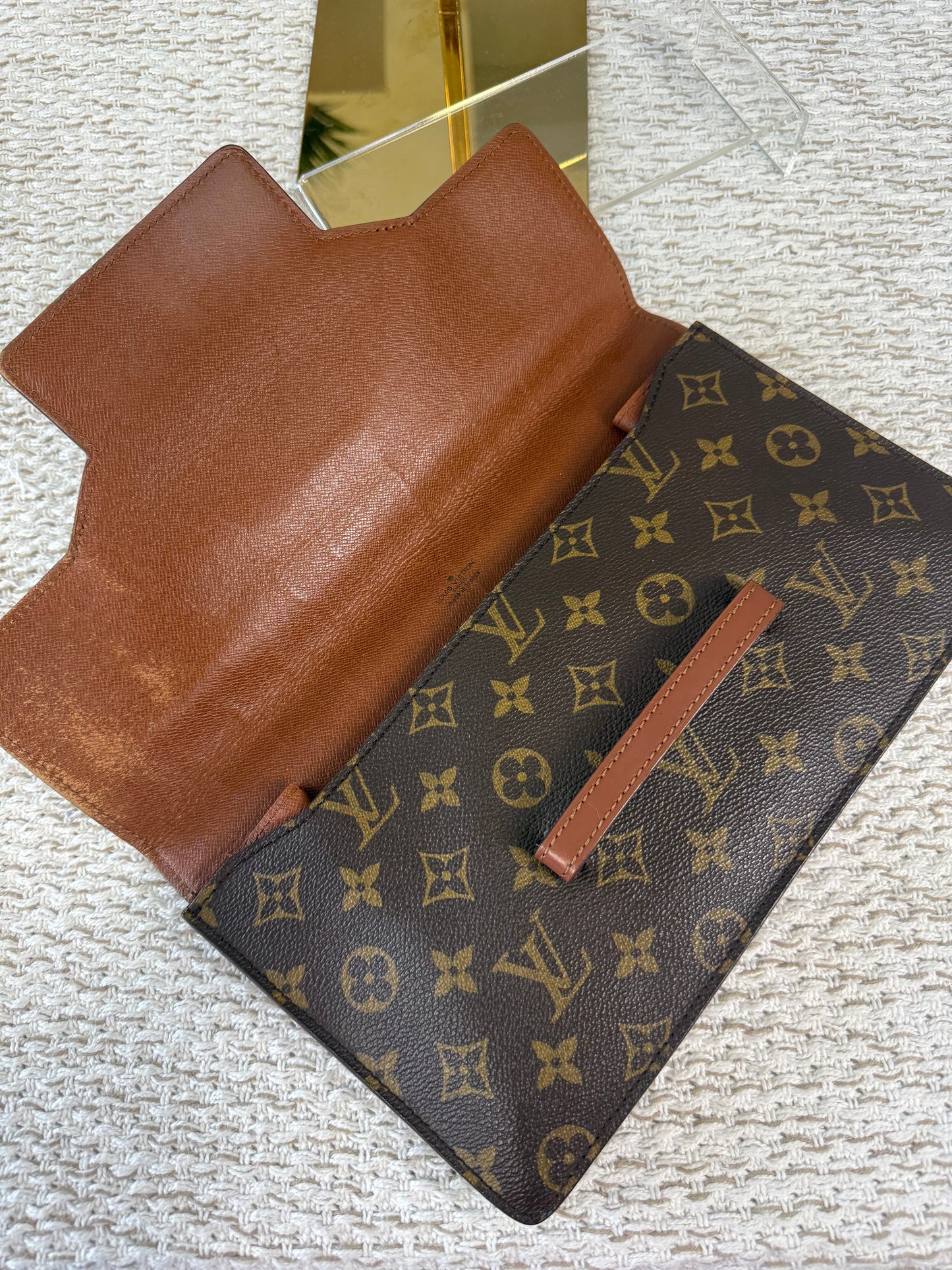 LOUIS VUITTON MONOGRAM CHAILLOT CLUTCH BAG