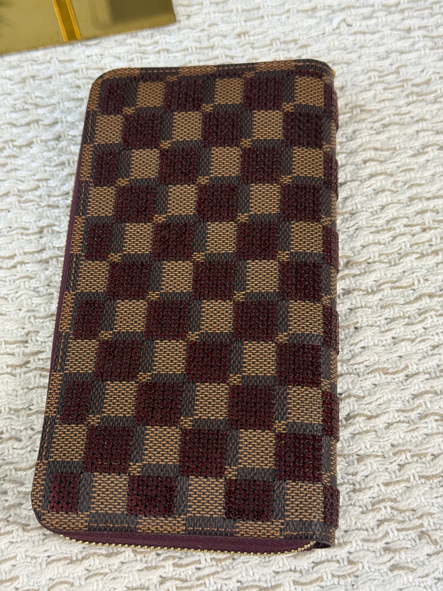 LOUIS VUITTON Zippy Wallet Damier Paillettes Red