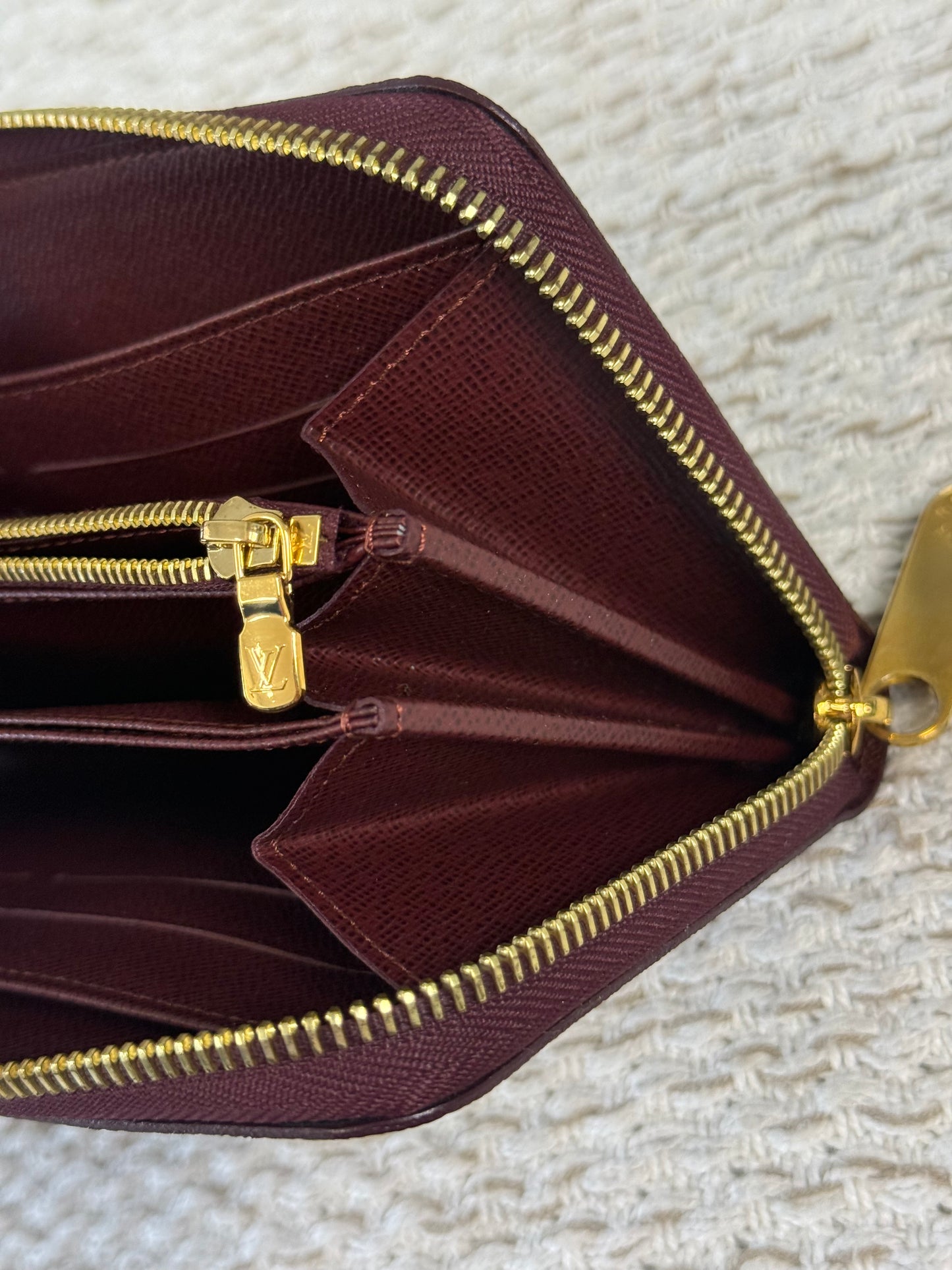 LOUIS VUITTON Zippy Wallet Damier Paillettes Red