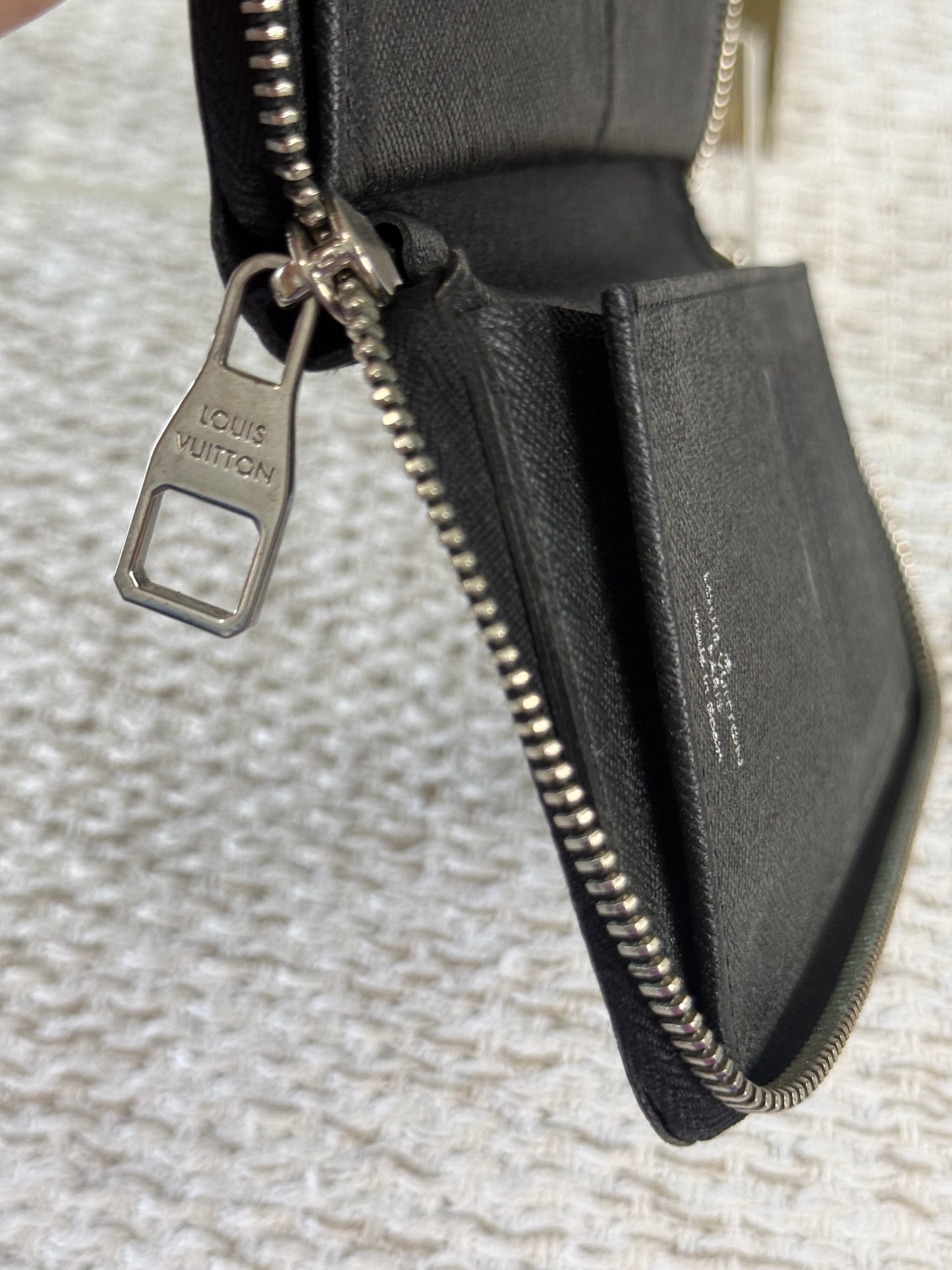 LOUIS VUITTON DAMIER GRAPHITE CANVAS ZIPPY ORGANIZER WALLET