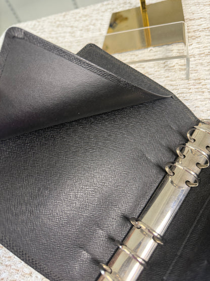 LOUIS VUITTON BLACK TAIGA LEATHER MEDIUM RING AGENDA / NOTEBOOK COVER