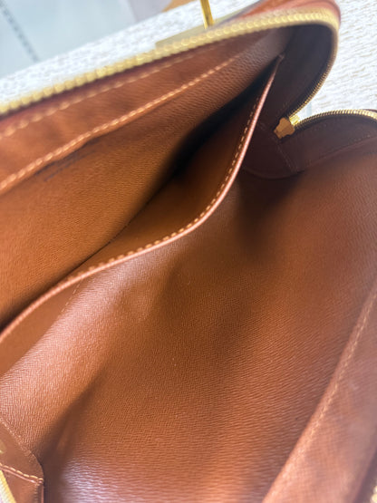 LOUIS VUITTON MONOGRAM ORSAY CLUTCH HAND BAG