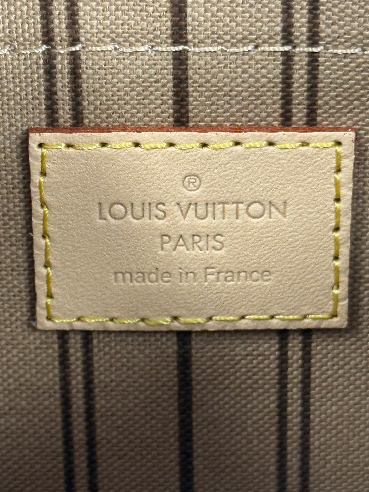 LOUIS VUITTON MONOGRAM NEVERFULL MM POCHETTE WRISTLET