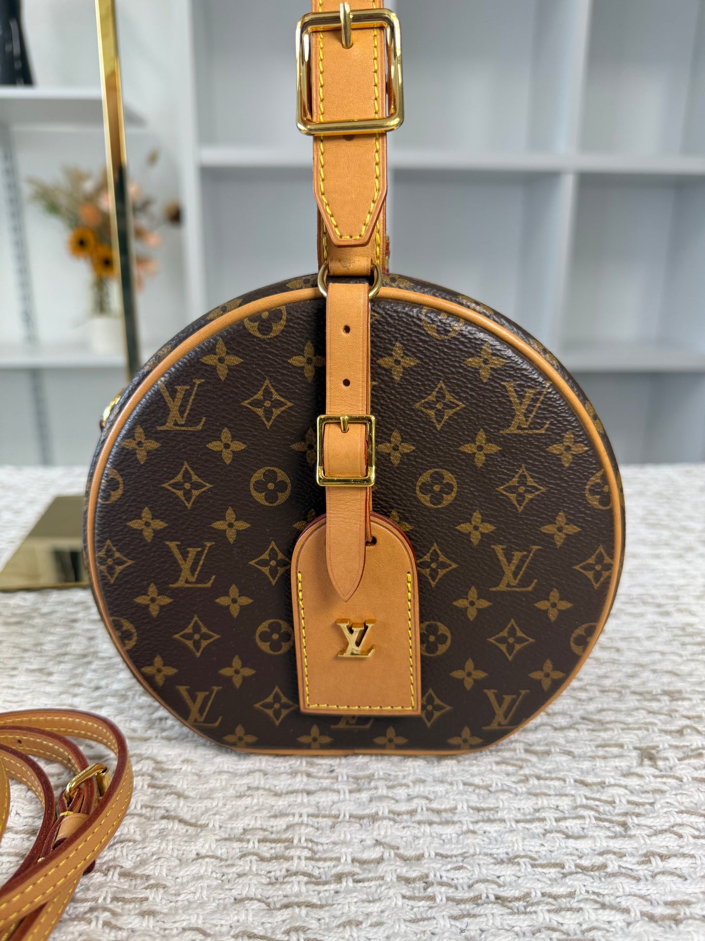LOUIS VUITTON MONOGRAM CANVAS PETITE BOÎTE CHAPEAU BAG
