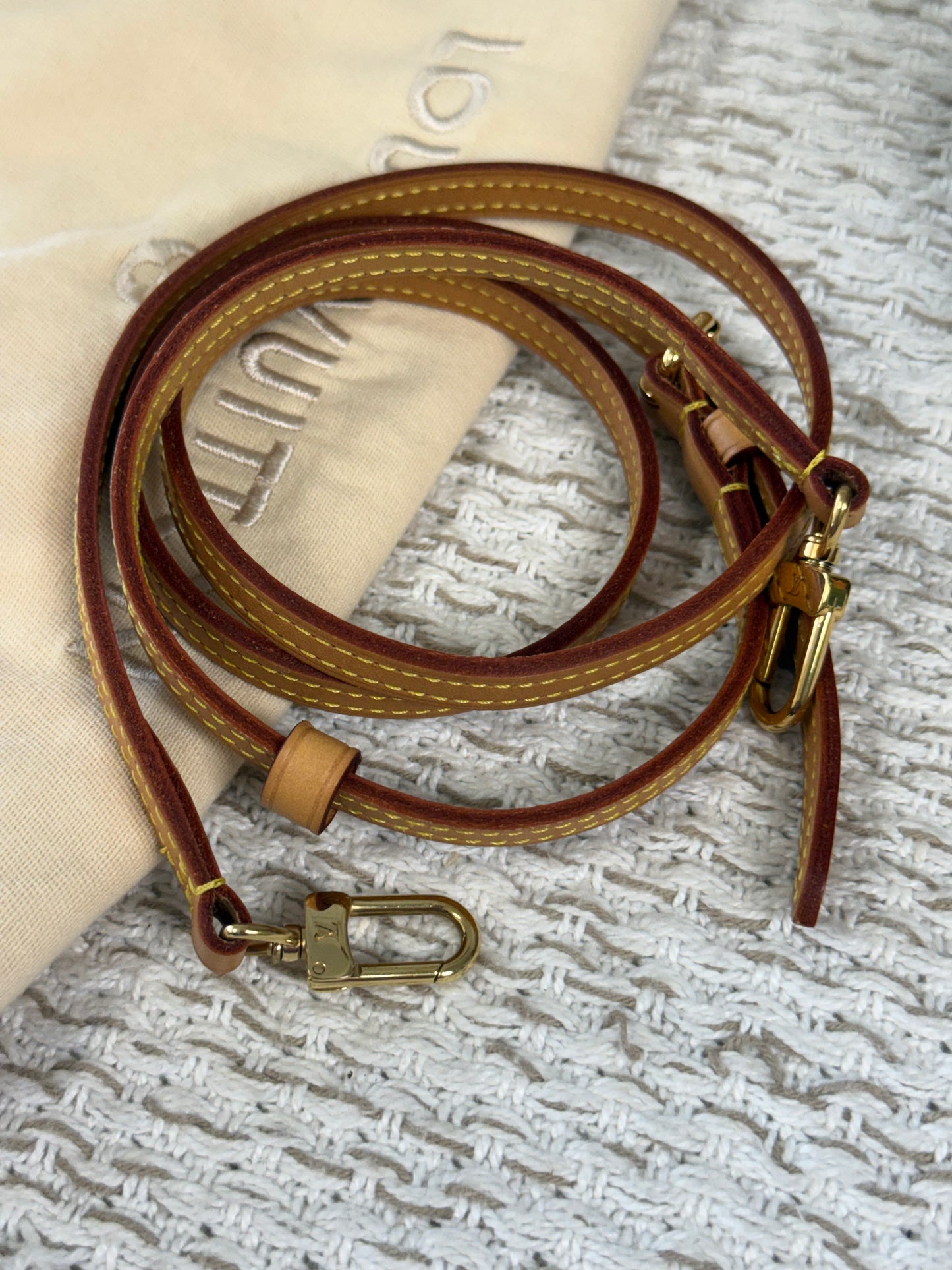 LOUIS VUITTON MONOGRAM CANVAS PETITE BOÎTE CHAPEAU BAG