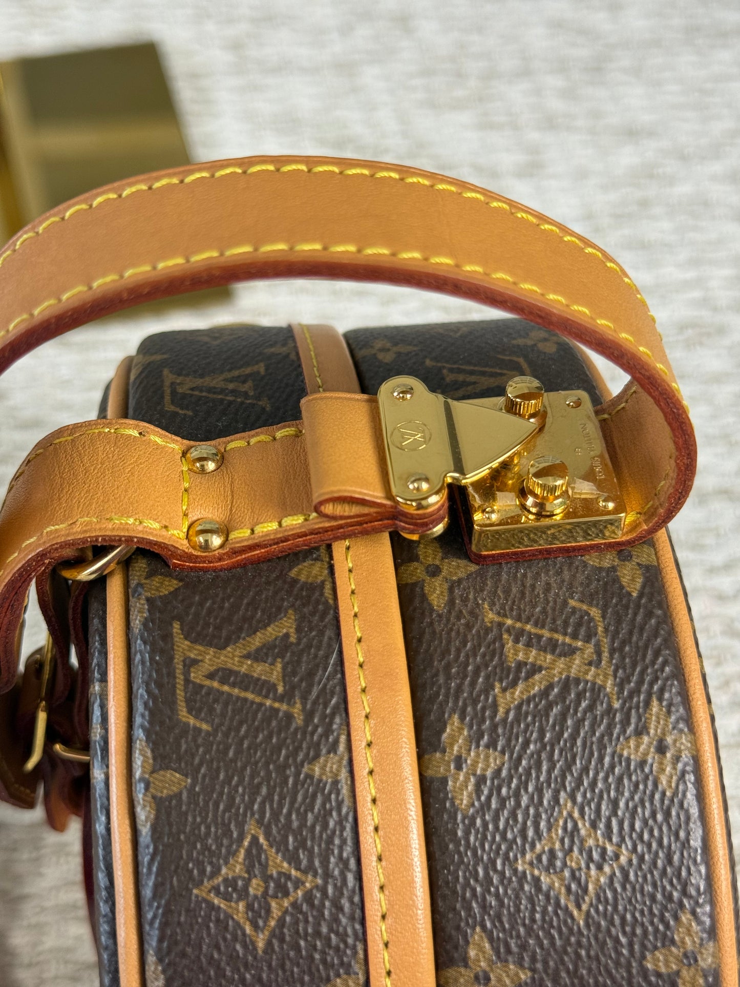 LOUIS VUITTON MONOGRAM CANVAS PETITE BOÎTE CHAPEAU BAG