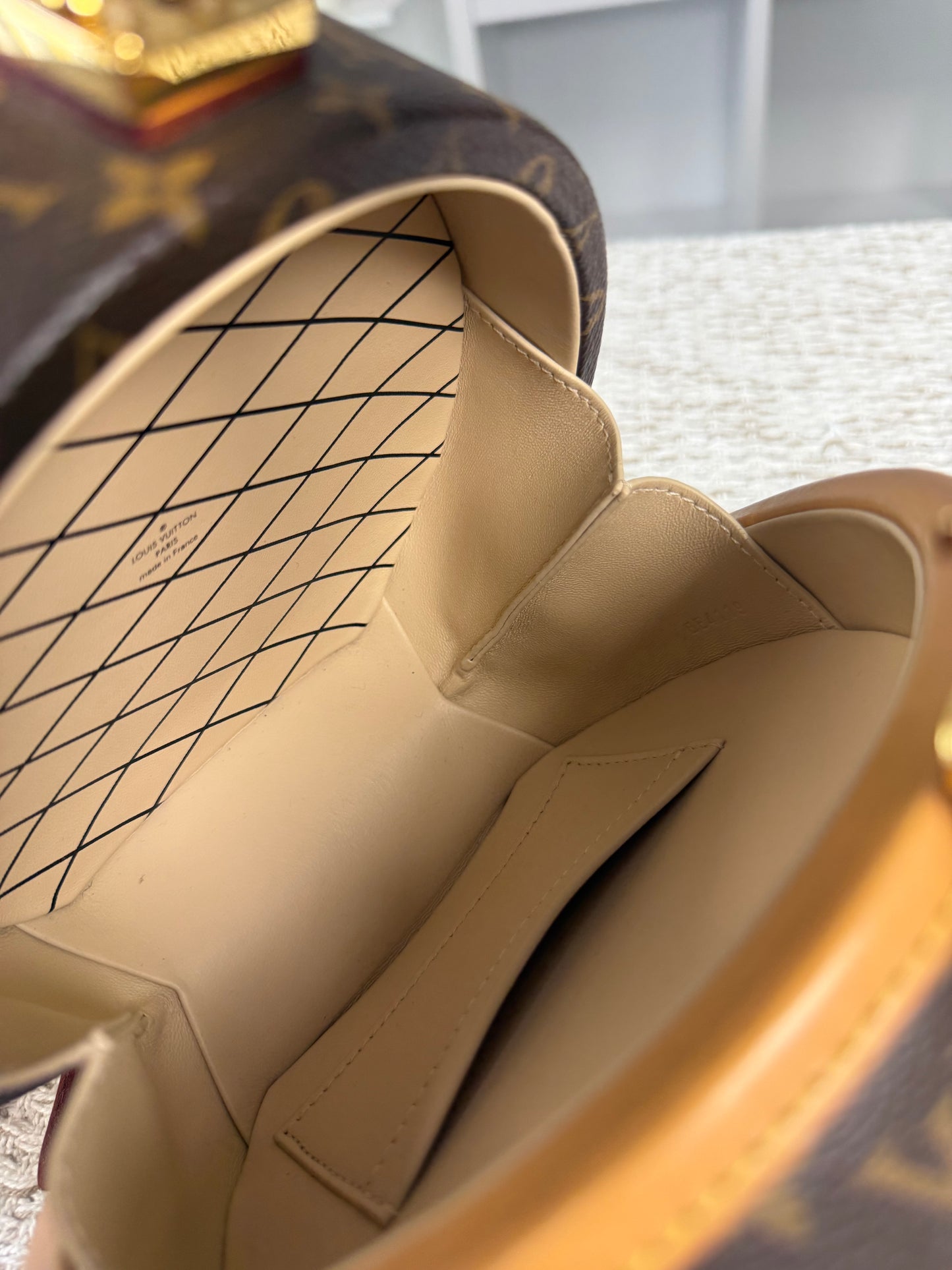 LOUIS VUITTON MONOGRAM CANVAS PETITE BOÎTE CHAPEAU BAG