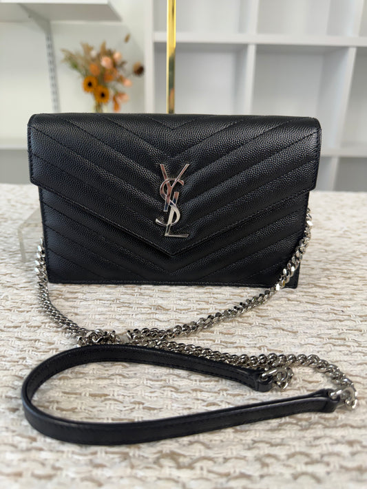SAINT LAURENT CASSANDRE ENVELOPE WALLET ON CHAIN SILVER-TONED HARDWARE