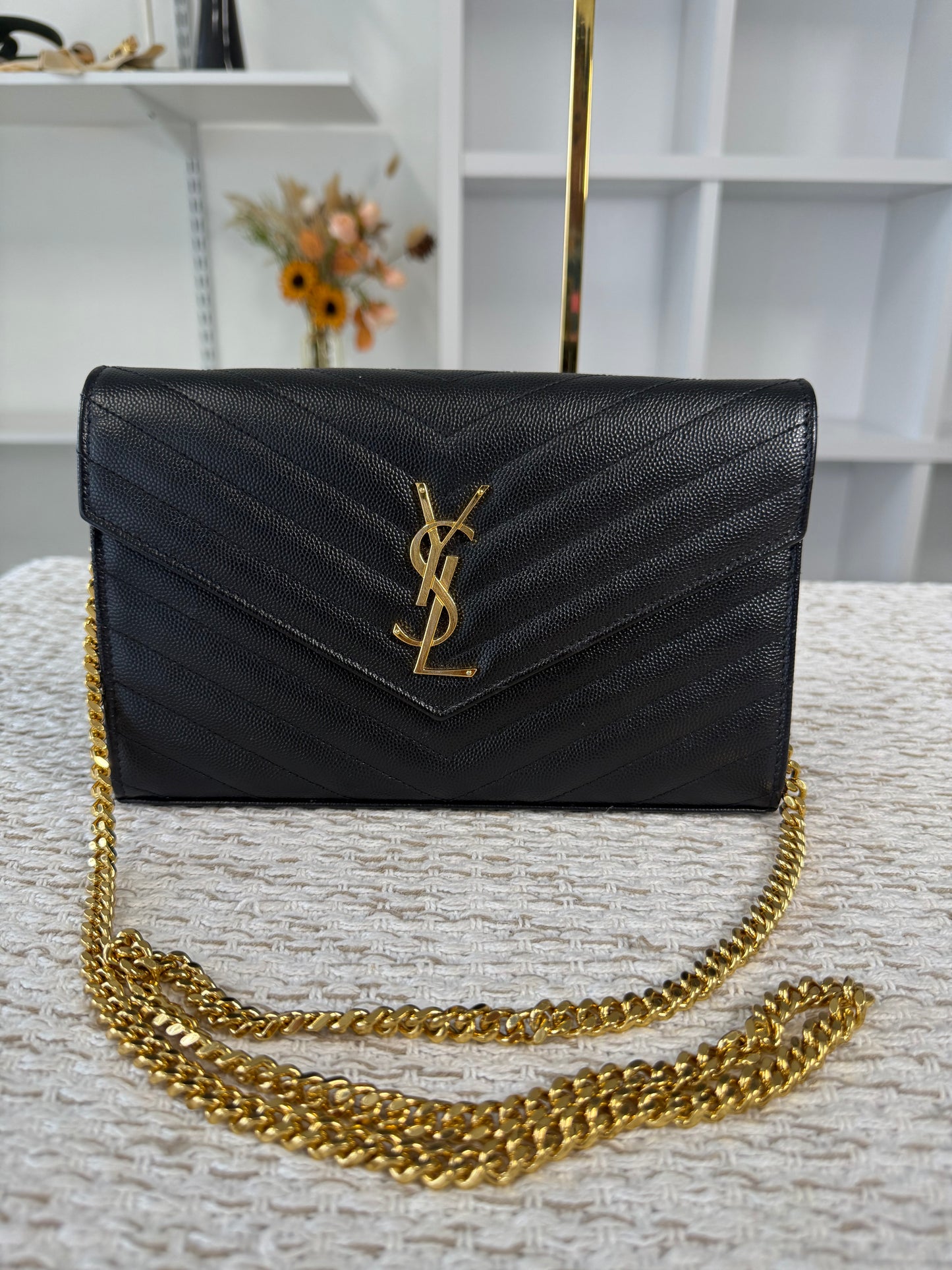 YSL SAINT LAURENT CASSANDRE ENVELOPE MEDIUM WALLET ON CHAIN GOLD-TONED HARDWARE