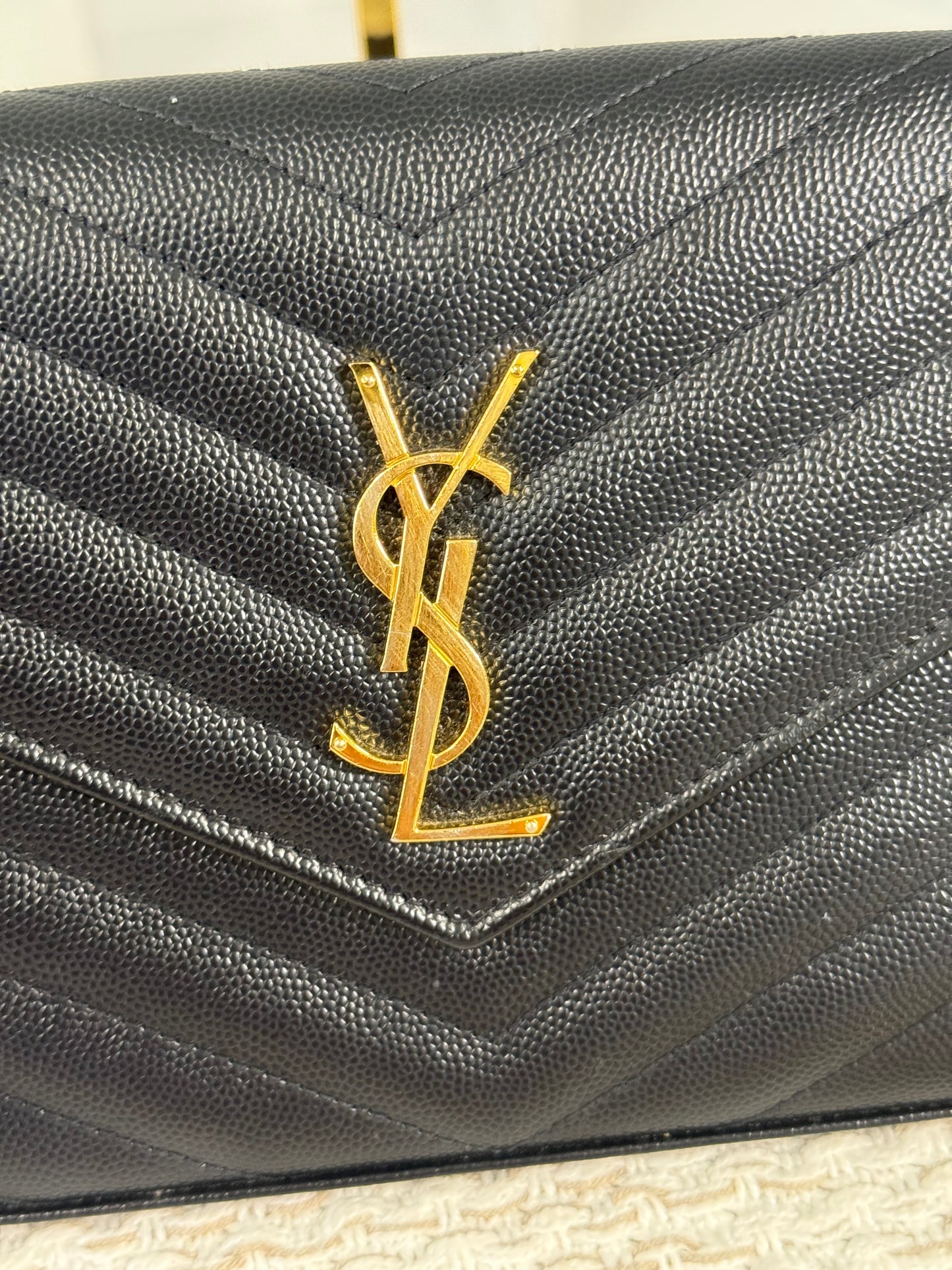YSL SAINT LAURENT CASSANDRE ENVELOPE MEDIUM WALLET ON CHAIN GOLD-TONED HARDWARE