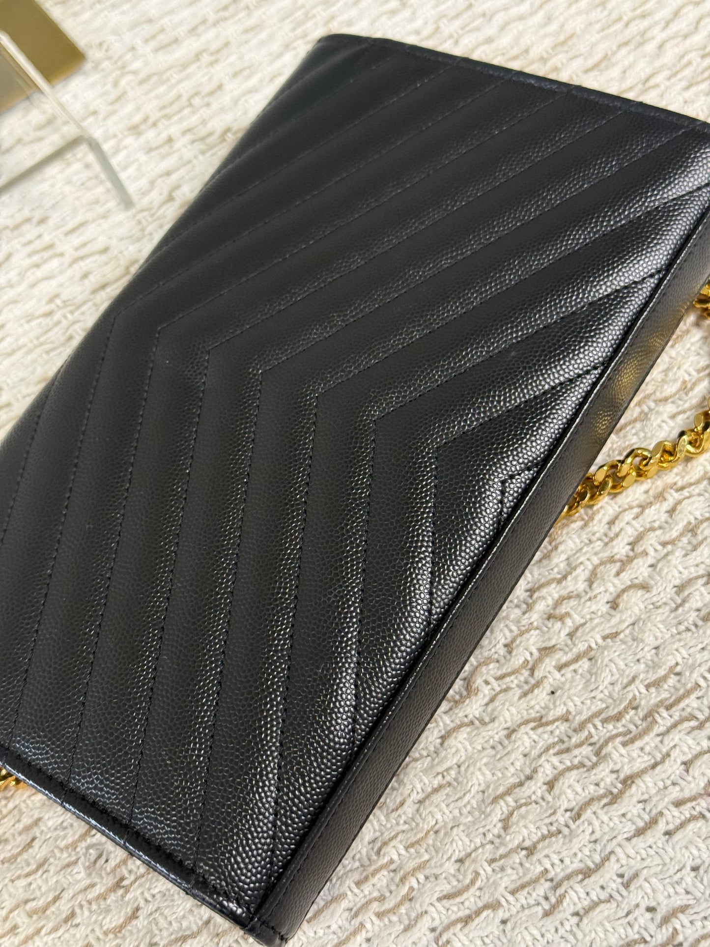 YSL SAINT LAURENT CASSANDRE ENVELOPE MEDIUM WALLET ON CHAIN GOLD-TONED HARDWARE