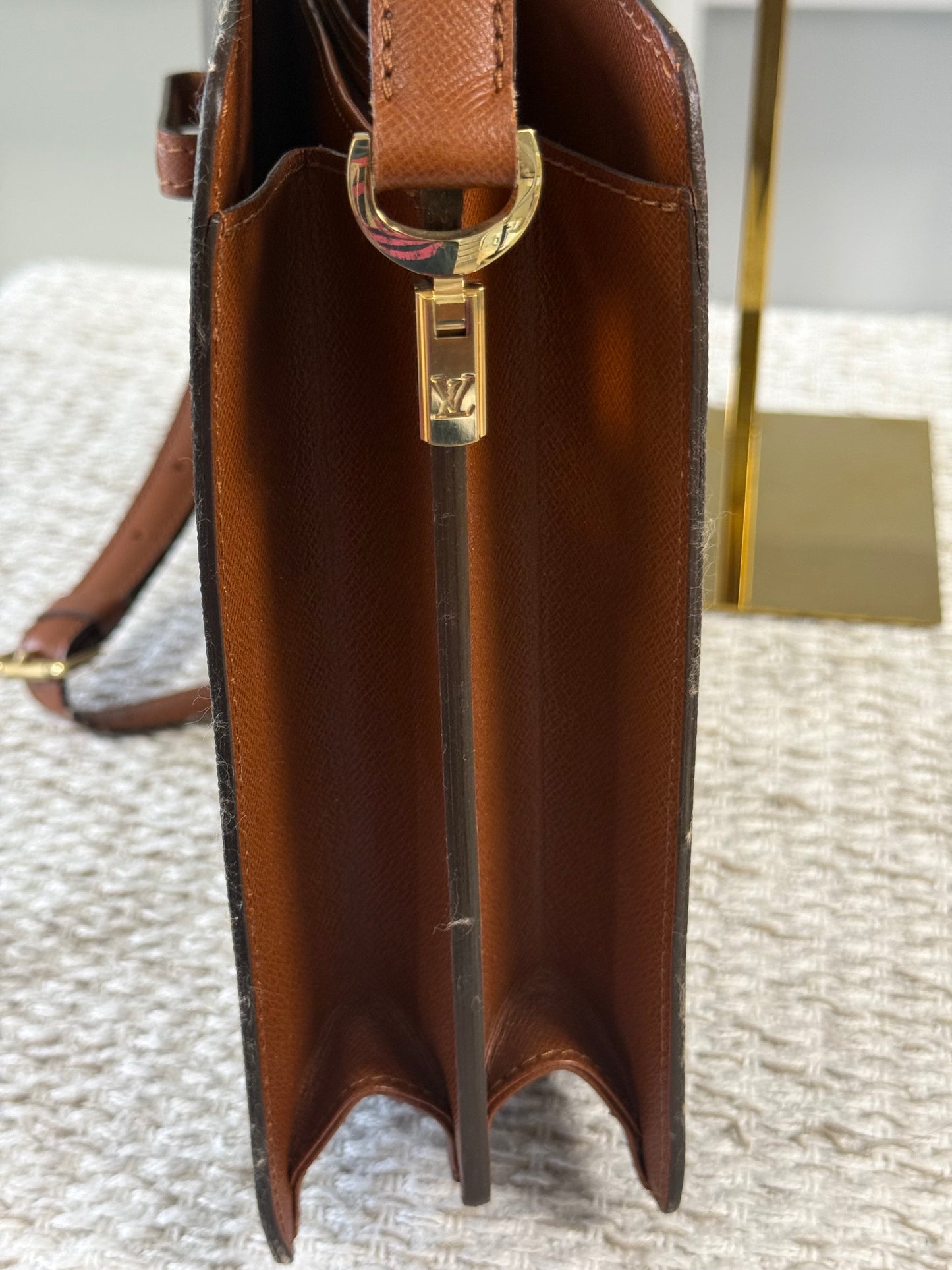 LOUIS VUITTON COURCELLES SHOULDER BAG IN MONOGRAM
