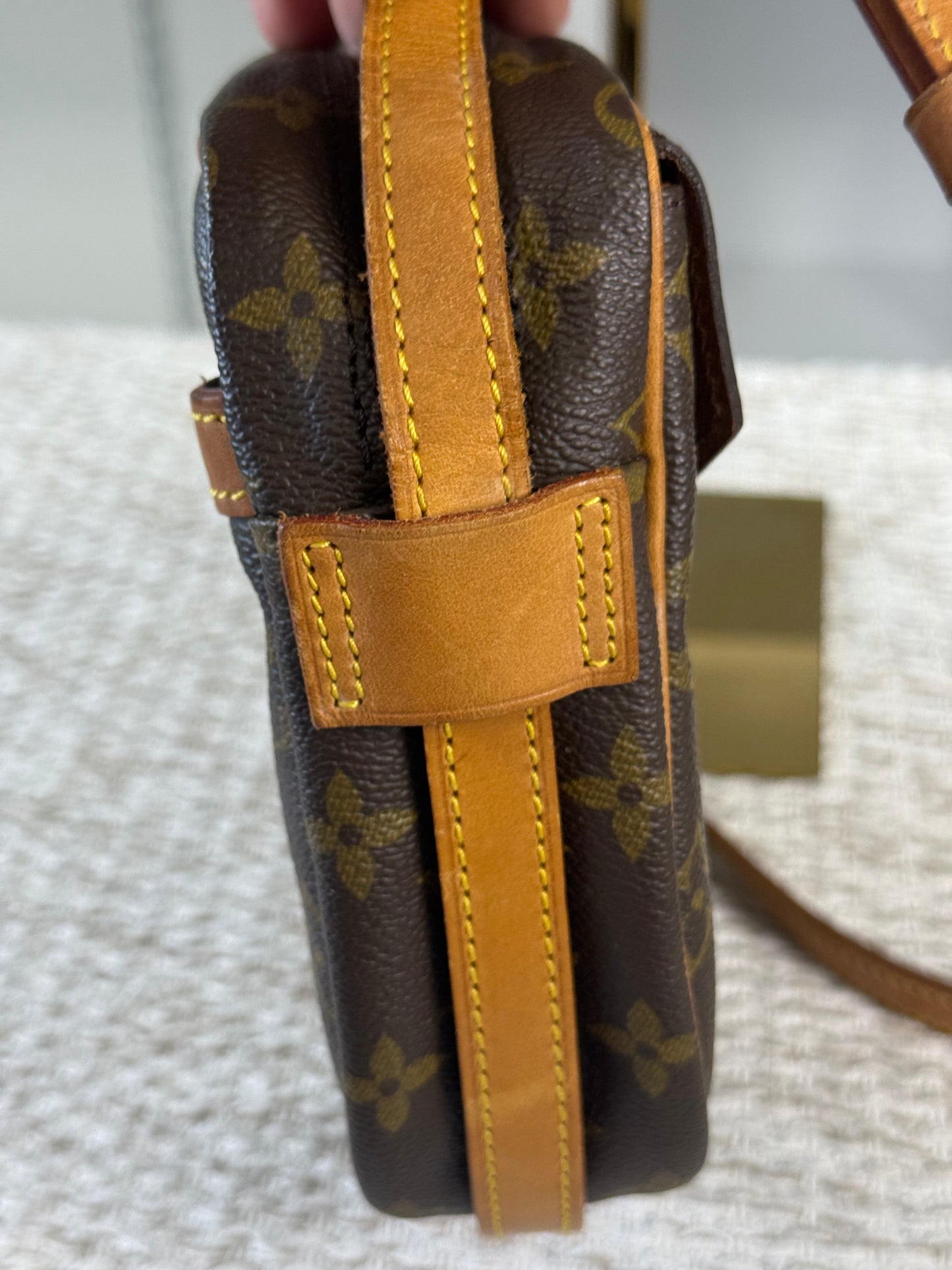 LOUIS VUITTON MONOGRAM CANVAS JEUNE FILLE MM SHOULDER BAG