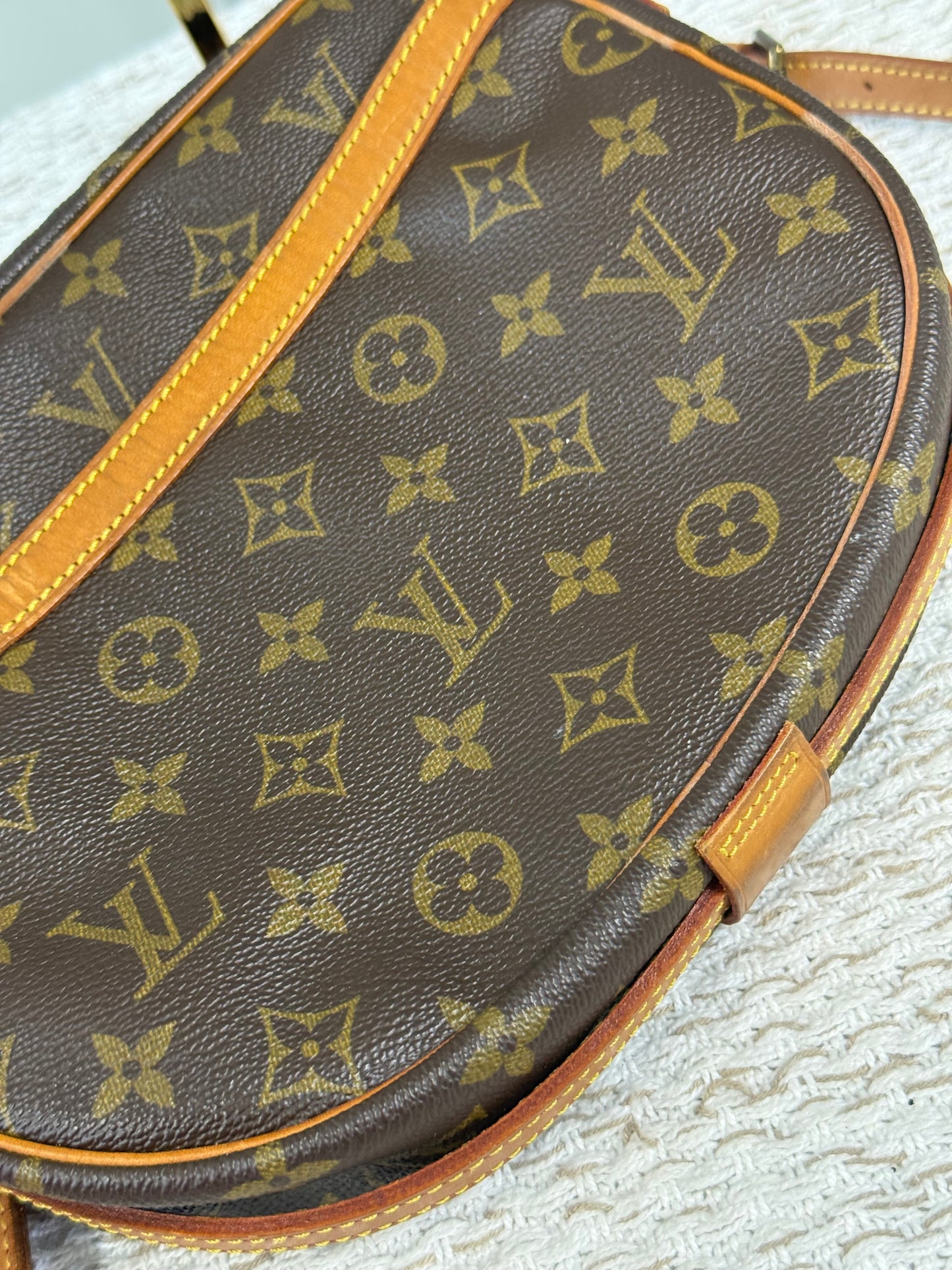 LOUIS VUITTON MONOGRAM CANVAS JEUNE FILLE MM SHOULDER BAG