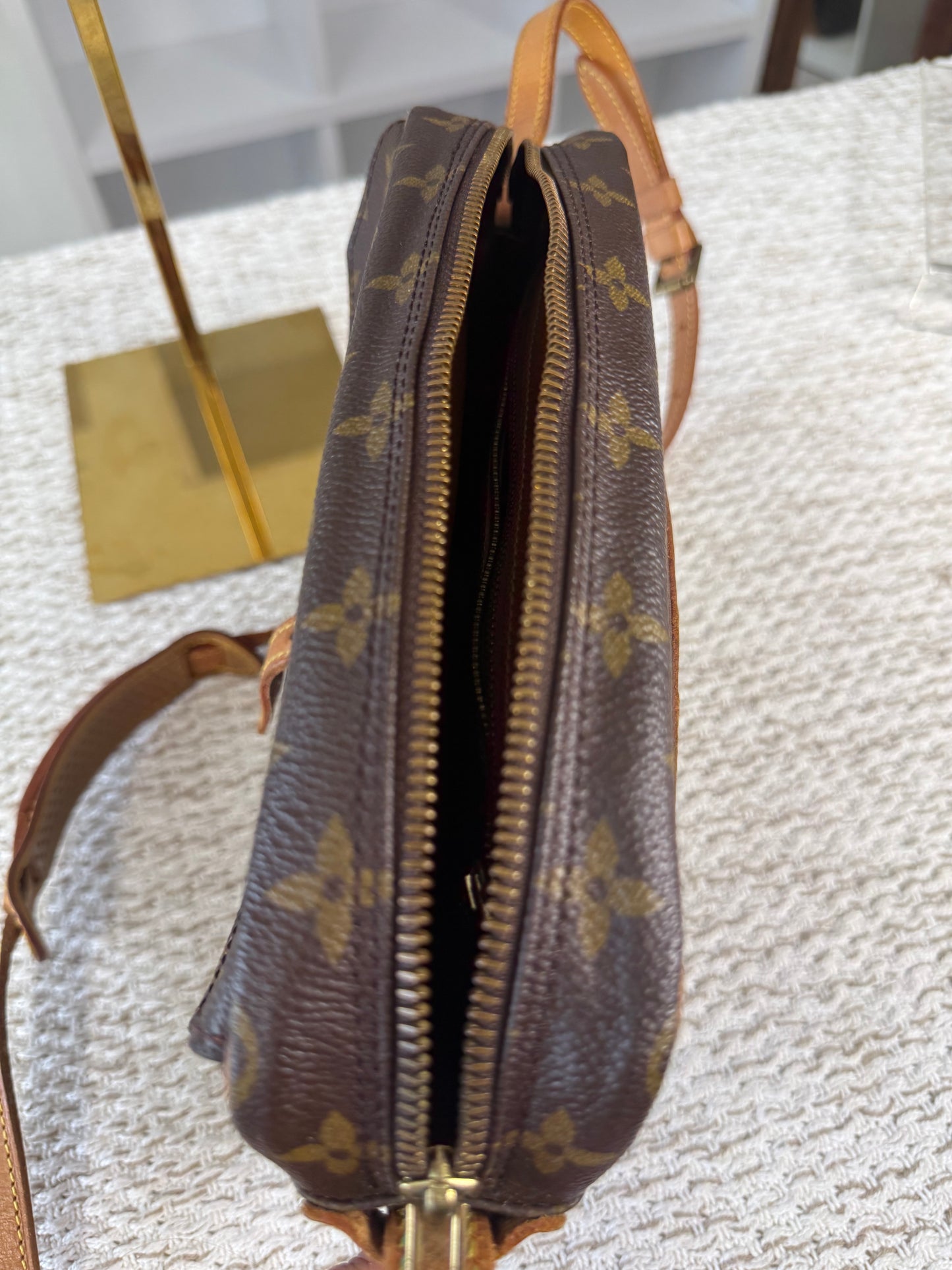 LOUIS VUITTON MONOGRAM CANVAS JEUNE FILLE MM SHOULDER BAG
