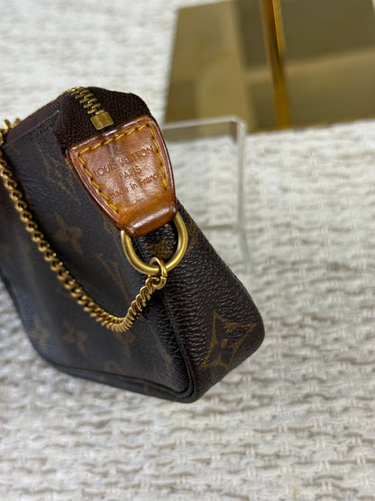 LOUIS VUITTON MONOGRAM MINI POCHETTE ACCESSORIES