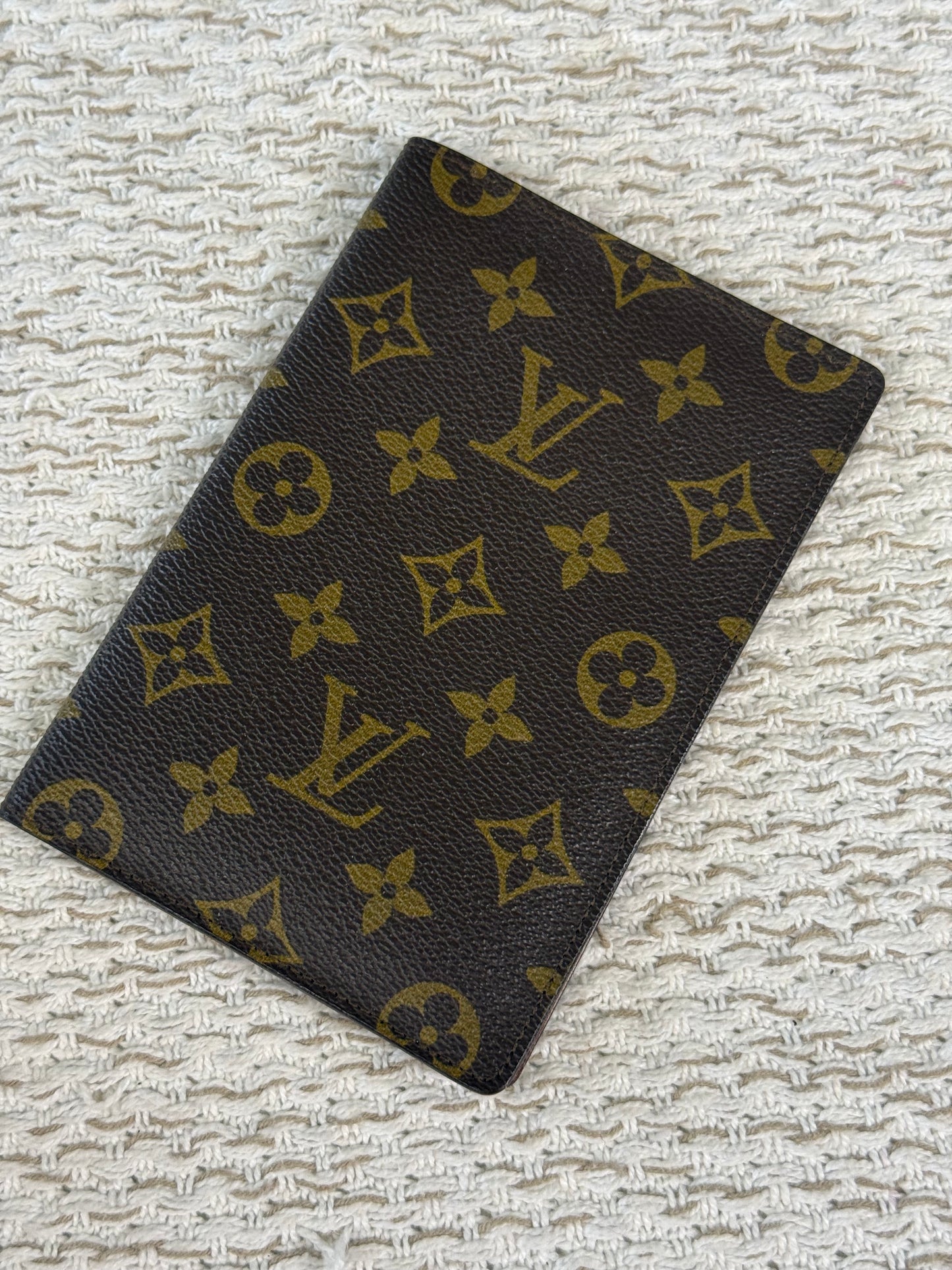 LOUIS VUITTON MONOGRAM DESK AGENDA PM