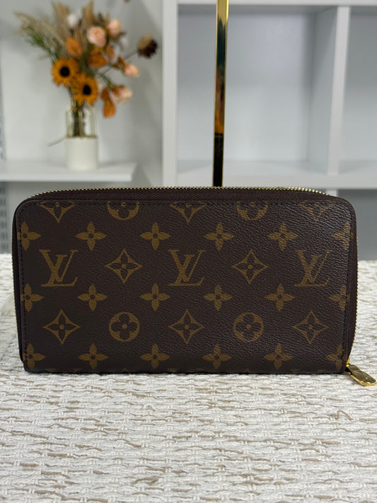 LOUIS VUITTON MONOGRAM CANVAS ZIPPY ORGANIZER LONG WALLET