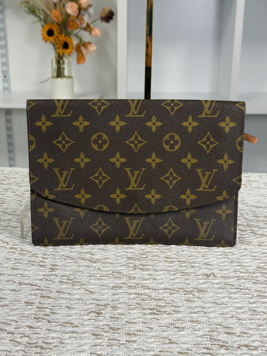 LOUIS VUITTON RABAT CLUTCH