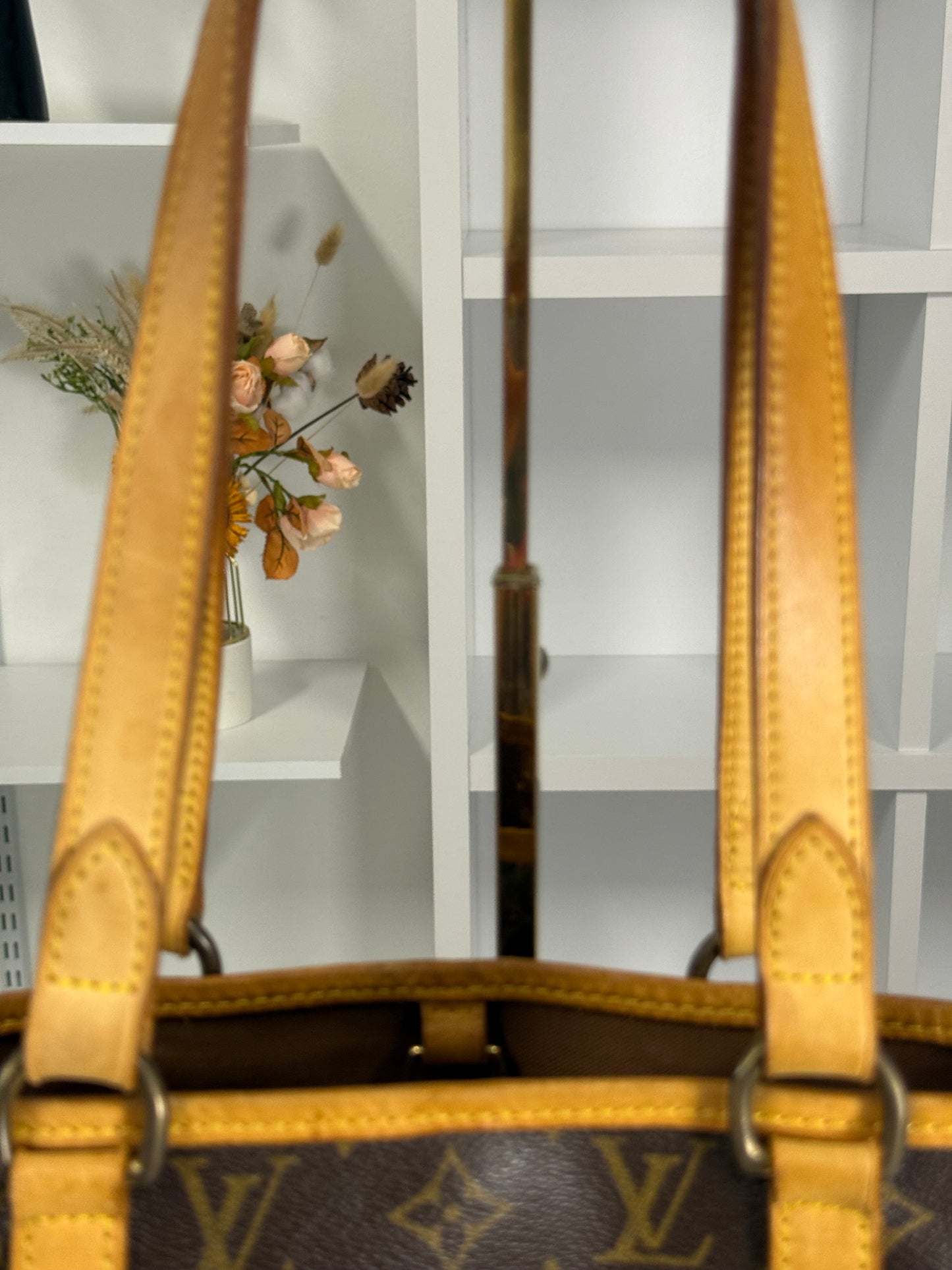 LOUIS VUITTON MONOGRAM CANVAS BATIGNOLLES VERTICAL BAG