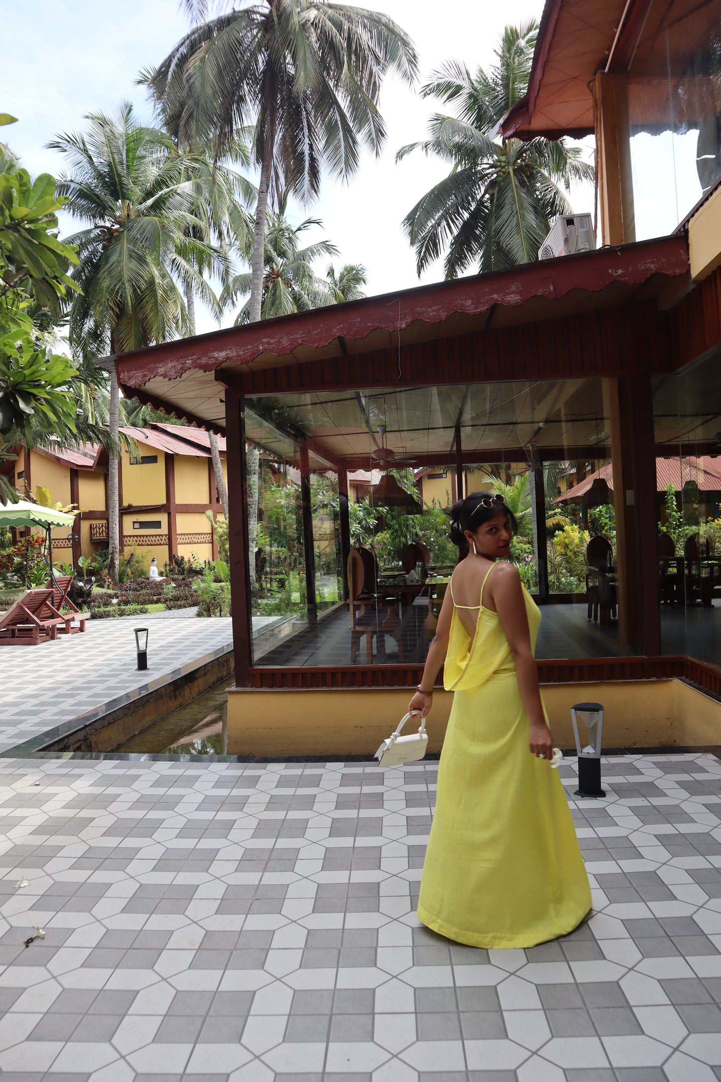 LOUIS VUITTON MONOGRAM CANVAS CHANTILLY GM BAG