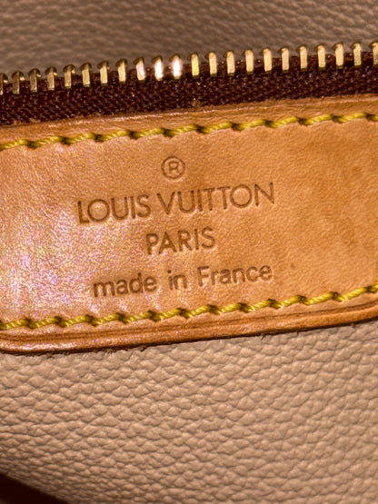 LOUIS VUITTON MONOGRAM BUCKET GM