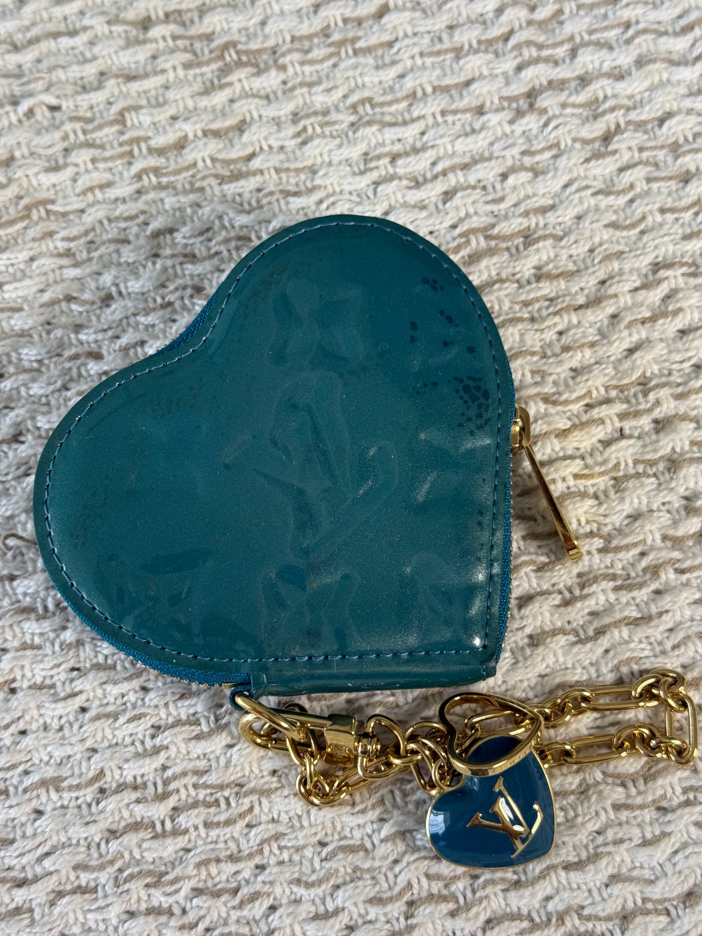 LOUIS VUITTON BLUE GALACTIC MONOGRAM VERNIS HEART COIN‑PURSE
