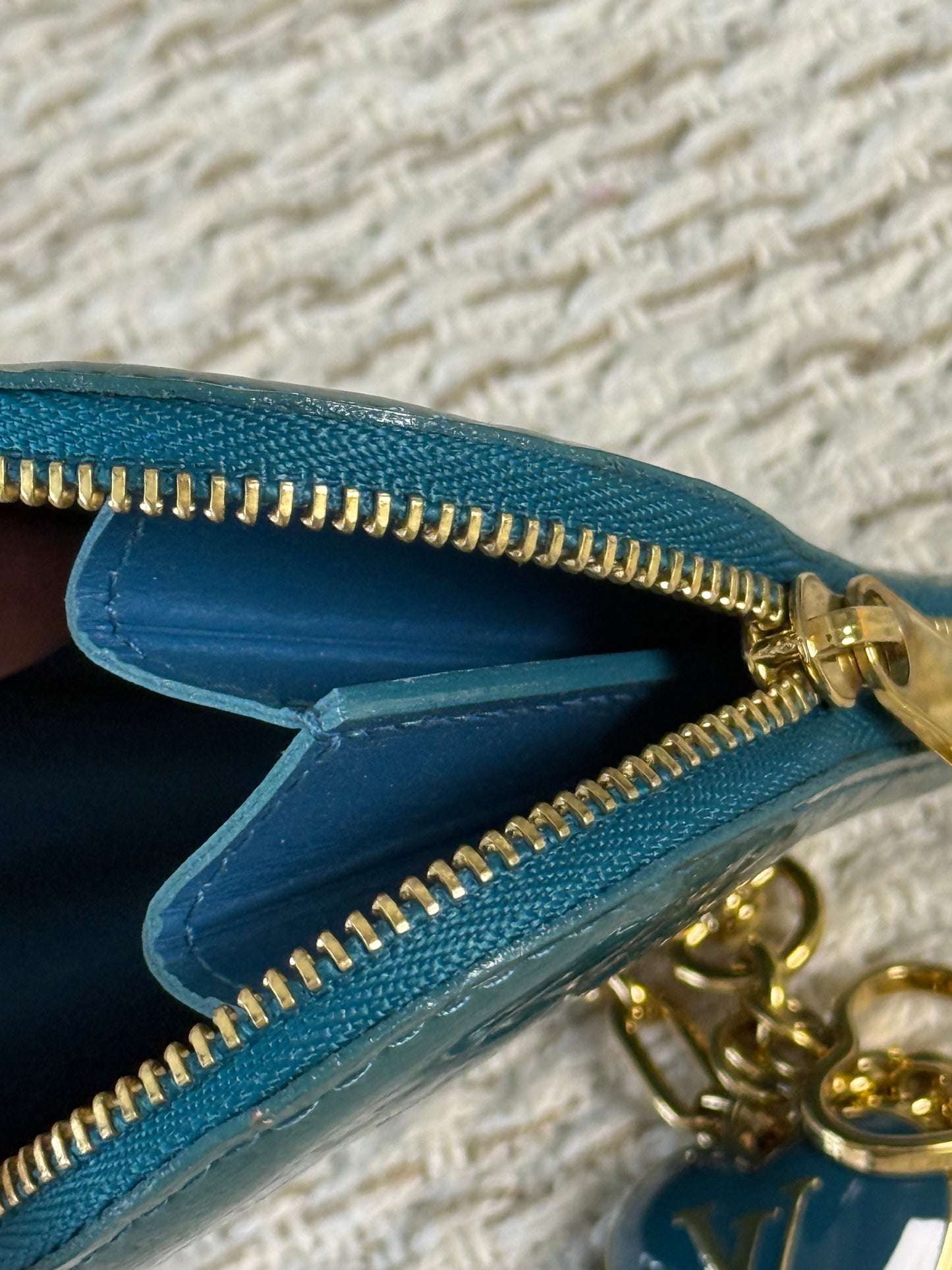 LOUIS VUITTON BLUE GALACTIC MONOGRAM VERNIS HEART COIN‑PURSE