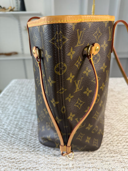 LIMITED EDITION TURQUOISE MONOGRAM V NEVERFULL MM BAG WITH POCHETTE