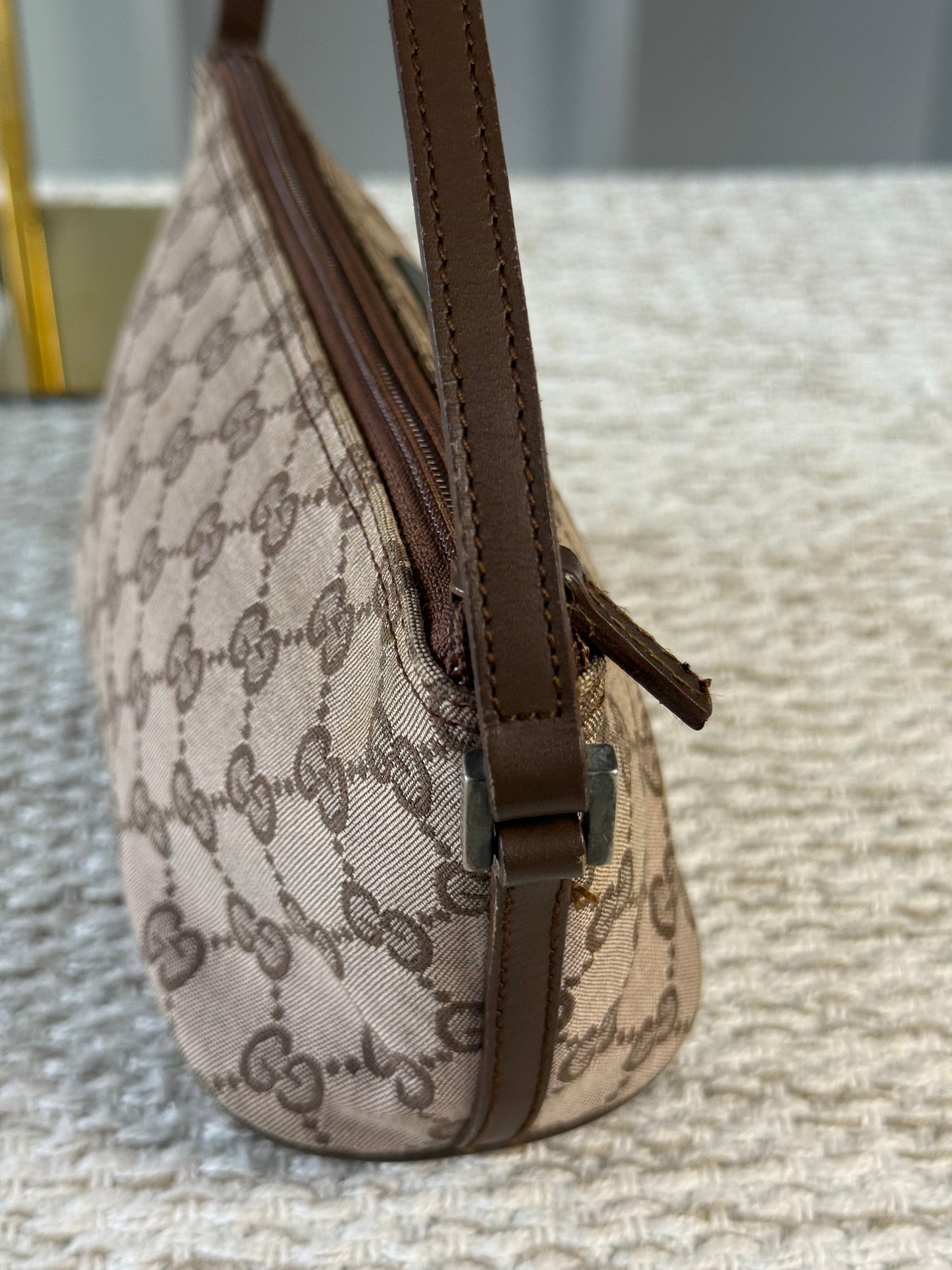 GUCCI GG CANVAS ACCESSORIES POCHETTE BAG