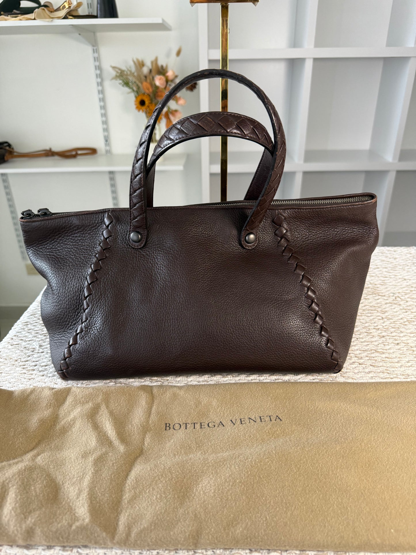 BOTTEGA VENETA LEATHER TOTE