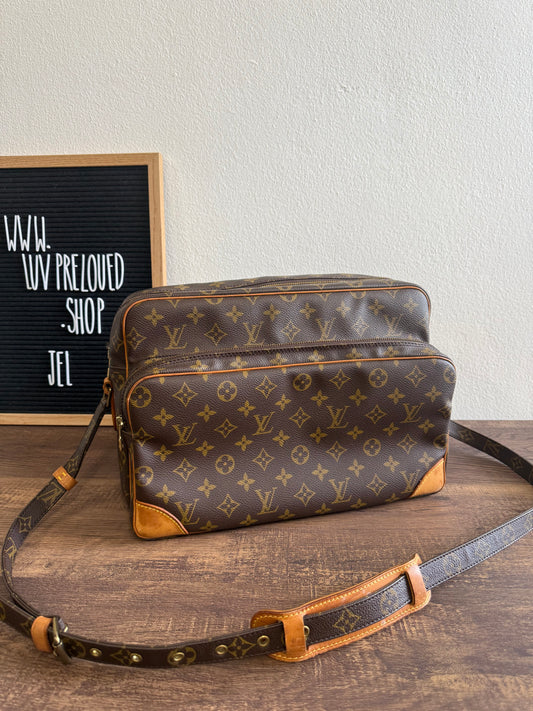 LOUIS VUITTON VINTAGE NILE BAG