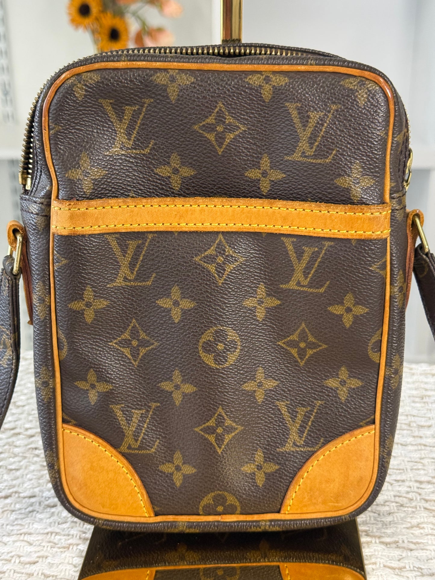 LOUIS VUITTON 2002 MONOGRAM DANUBE CROSSBODY BAG