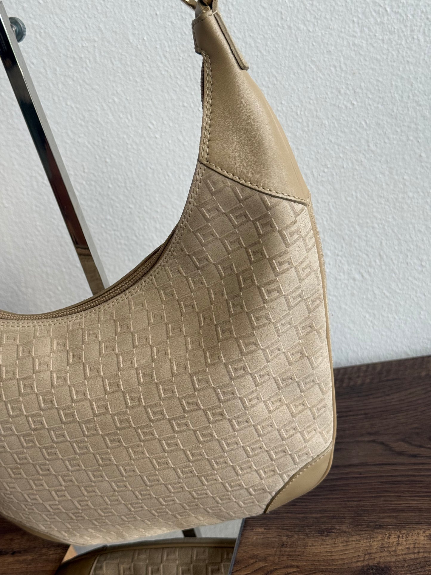 Gucci GG suede and leather hobo bag beige camel