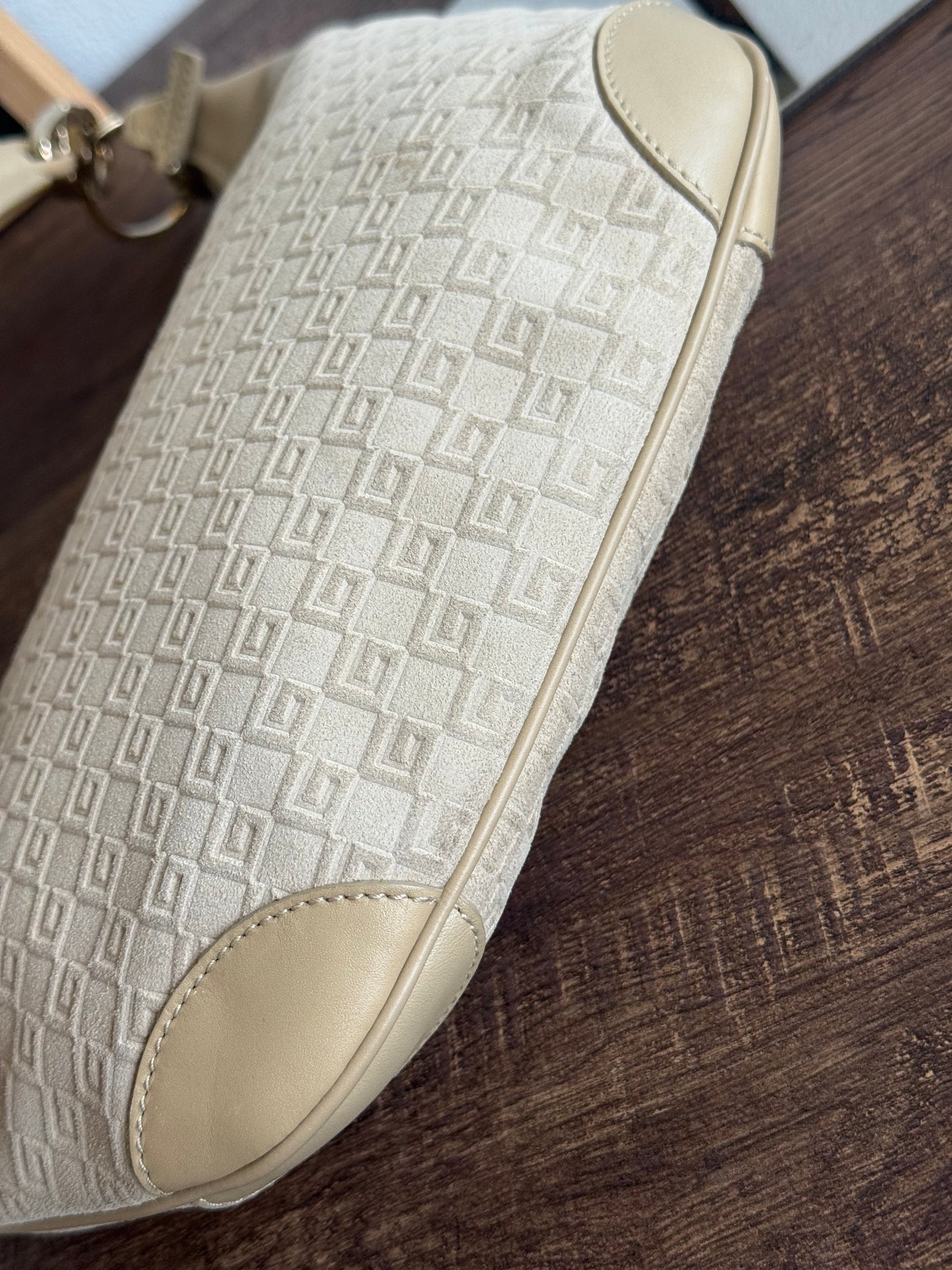Gucci GG suede and leather hobo bag beige camel