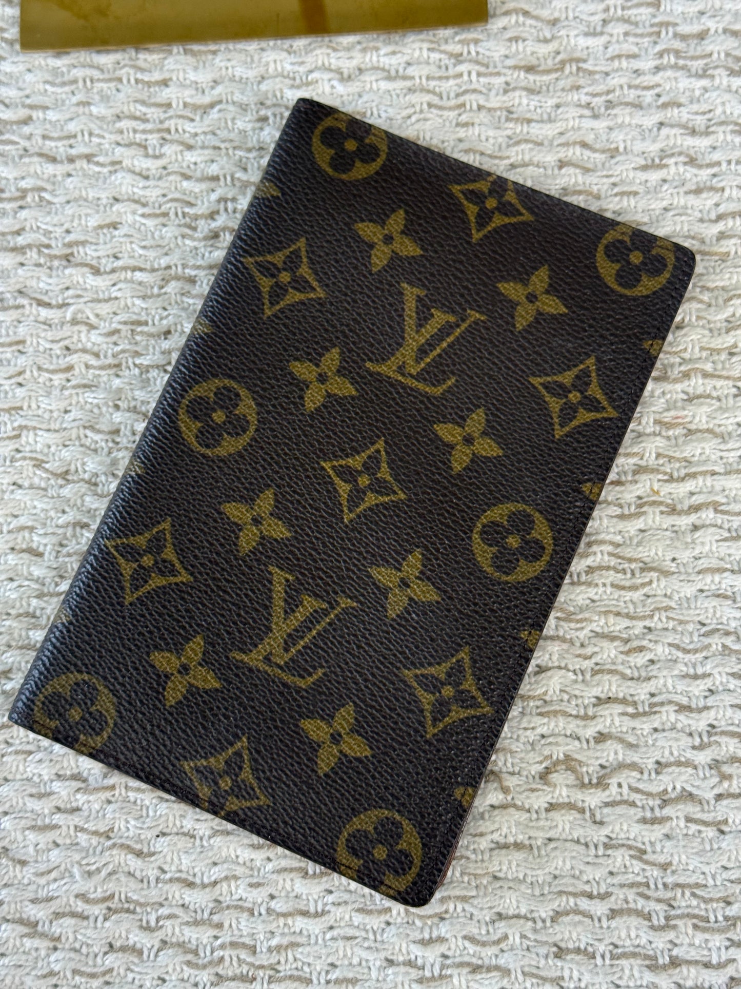LOUIS VUITTON MONOGRAM CANVAS PASSPORT COVER
