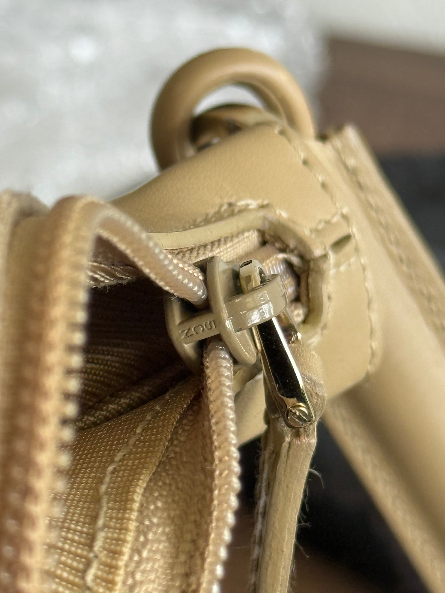 Gucci GG suede and leather hobo bag beige camel