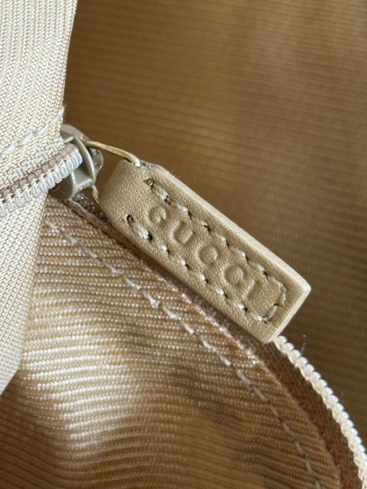 Gucci GG suede and leather hobo bag beige camel
