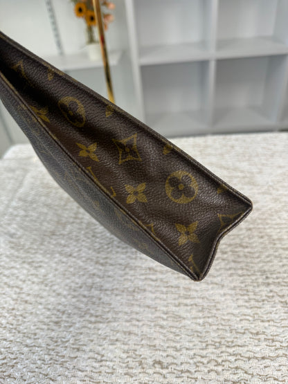 CANVAS POCHE TOILETTE POUCH in Monogram