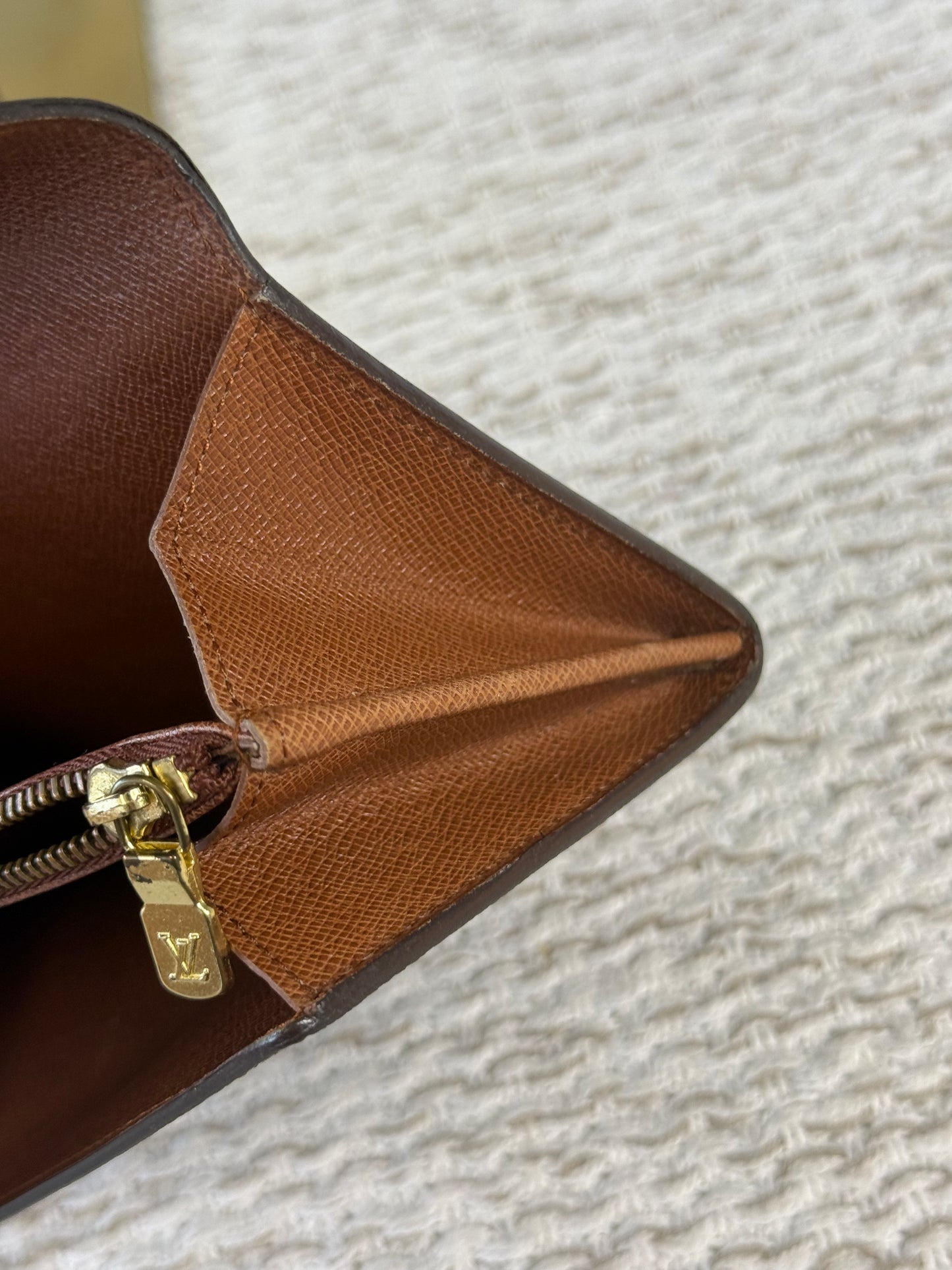 LOUIS VUITTON SARAH LONG WALLET MONOGRAM CANVAS