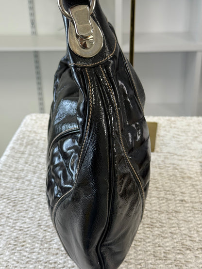 GUCCI BLACK PATENT LEATHER SNOW GLAM MEDIUM HOBO BAG