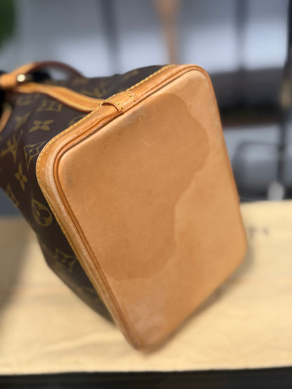 Rare Louis Vuitton Mini Noé Monogram Canvas Bucket Bag M42227