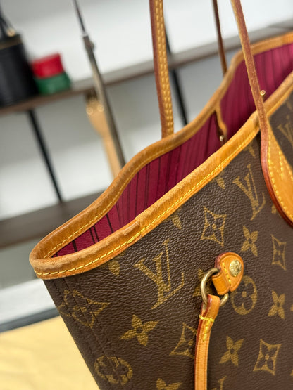 Louis Vuitton Neverfull MM Monogram Canvas Tote Bag with Pivoine Interior M41178