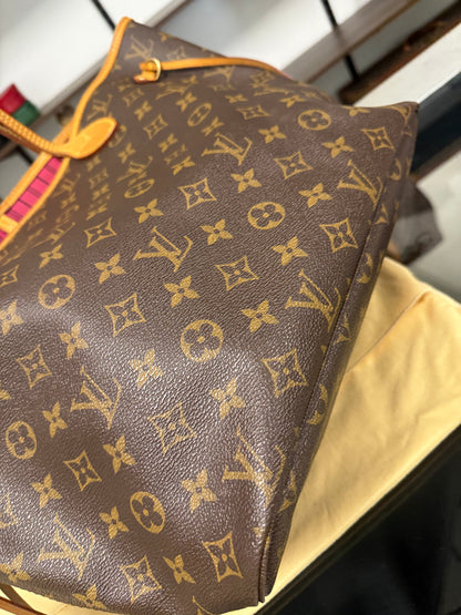 Louis Vuitton Neverfull MM Monogram Canvas Tote Bag with Pivoine Interior M41178