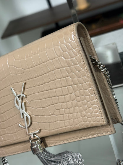 Saint Laurent Kate Tassel croc-embossed wallet on chain in beige calfskin - YSL