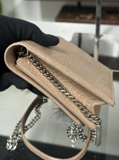 Saint Laurent Kate Tassel croc-embossed wallet on chain in beige calfskin - YSL