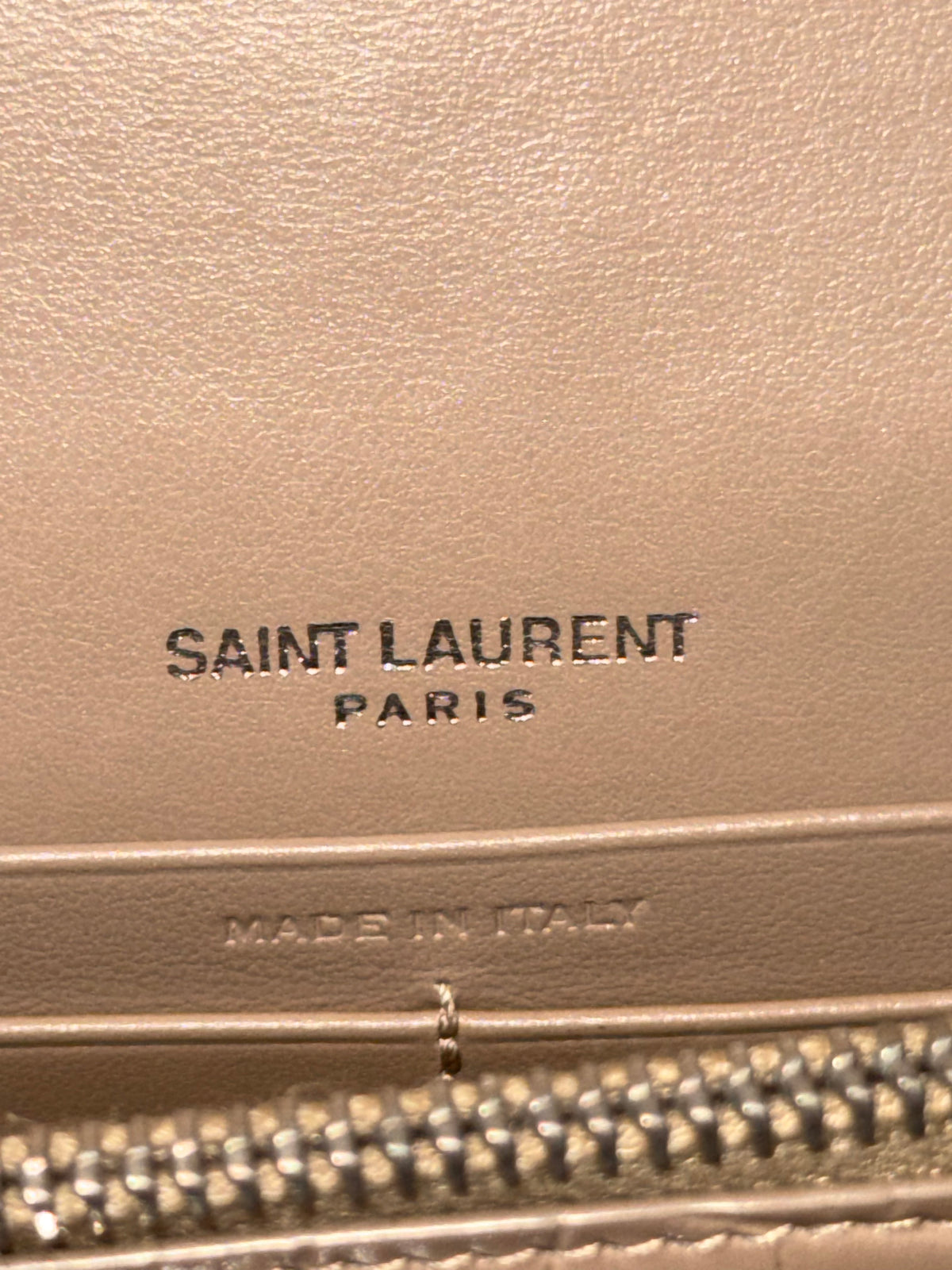 Saint Laurent Kate Tassel croc-embossed wallet on chain in beige calfskin - YSL